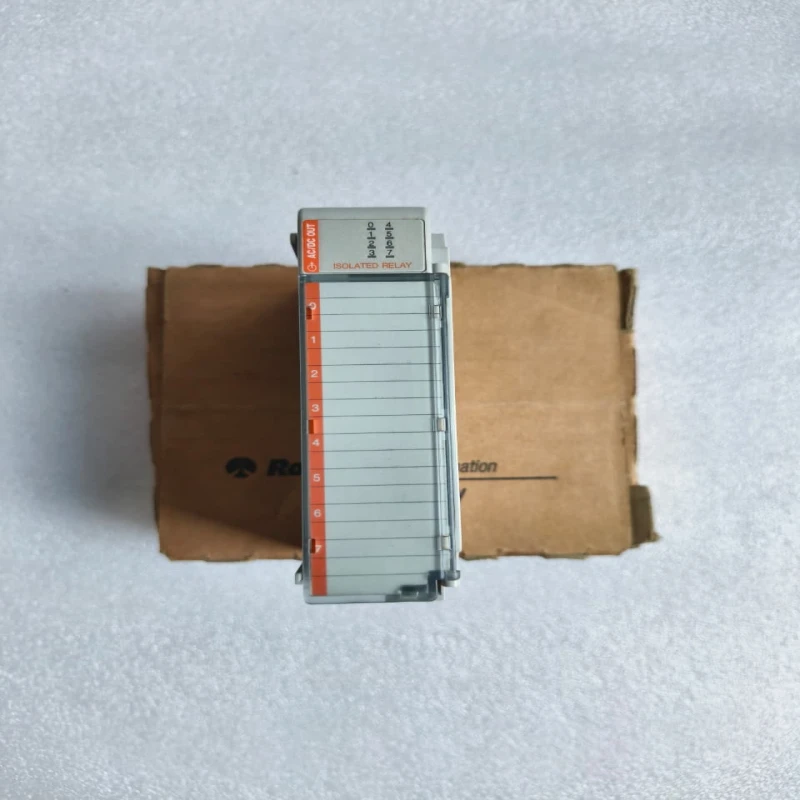 Allen-Bradley 1769-OW8I Compact I/O 8-Point Isolated VAC/VDC Relay Output Module thumbnail 4